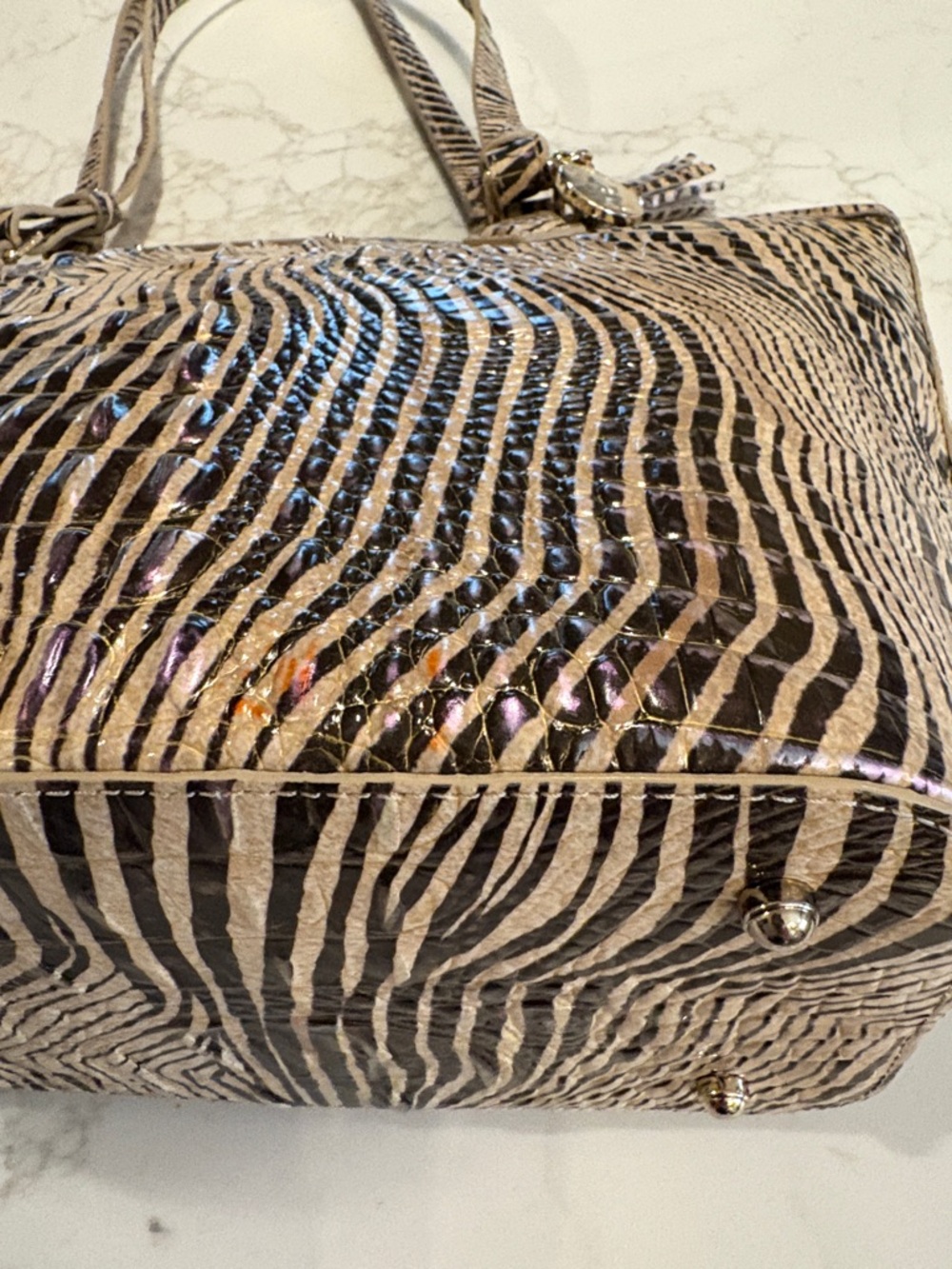 Brahmin Spirit Medium Asher - Picture 5 of 9